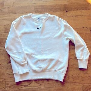 Nike Crewneck Oversized Sweatshirt